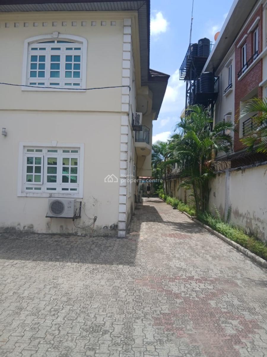 Self Service 3 Bedroom Apartment with Bq (suitable for Office Use), Lekki Phase 1, Lekki, Lagos, Flat / Apartment for Rent