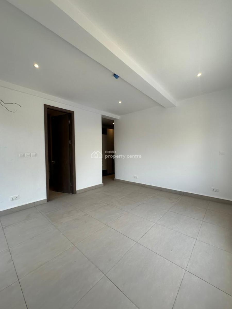 Two Bedroom Apartment with Bq, Lekki Phase 1, Lekki, Lagos, Flat / Apartment for Rent