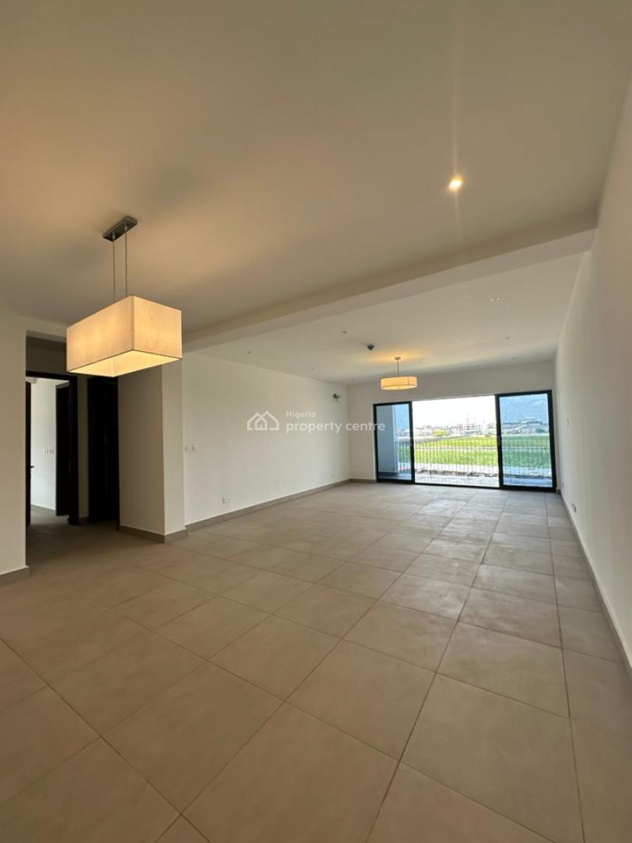 Two Bedroom Apartment with Bq, Lekki Phase 1, Lekki, Lagos, Flat / Apartment for Rent