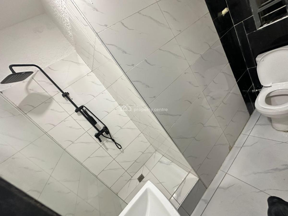 Serviced 2 Bedroom Flat, Lekki Phase 1, Lekki, Lagos, Flat / Apartment for Rent