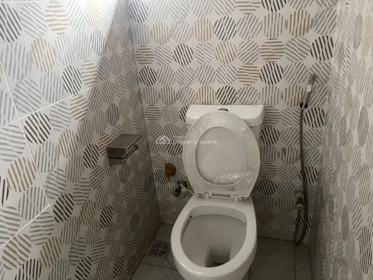 Fantastic Three (3) Bedroom Terrace Duplex, Eti-osa, Ajah, Lagos, Terraced Duplex for Sale