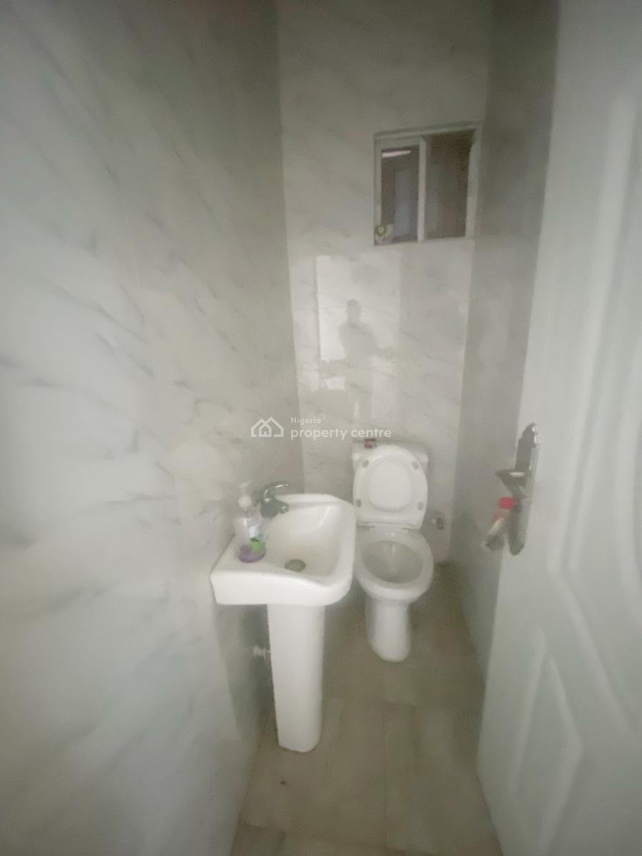 Luxury 3 Bedroom Flat, Millennium Estate, Gbagada, Lagos, Flat / Apartment for Rent