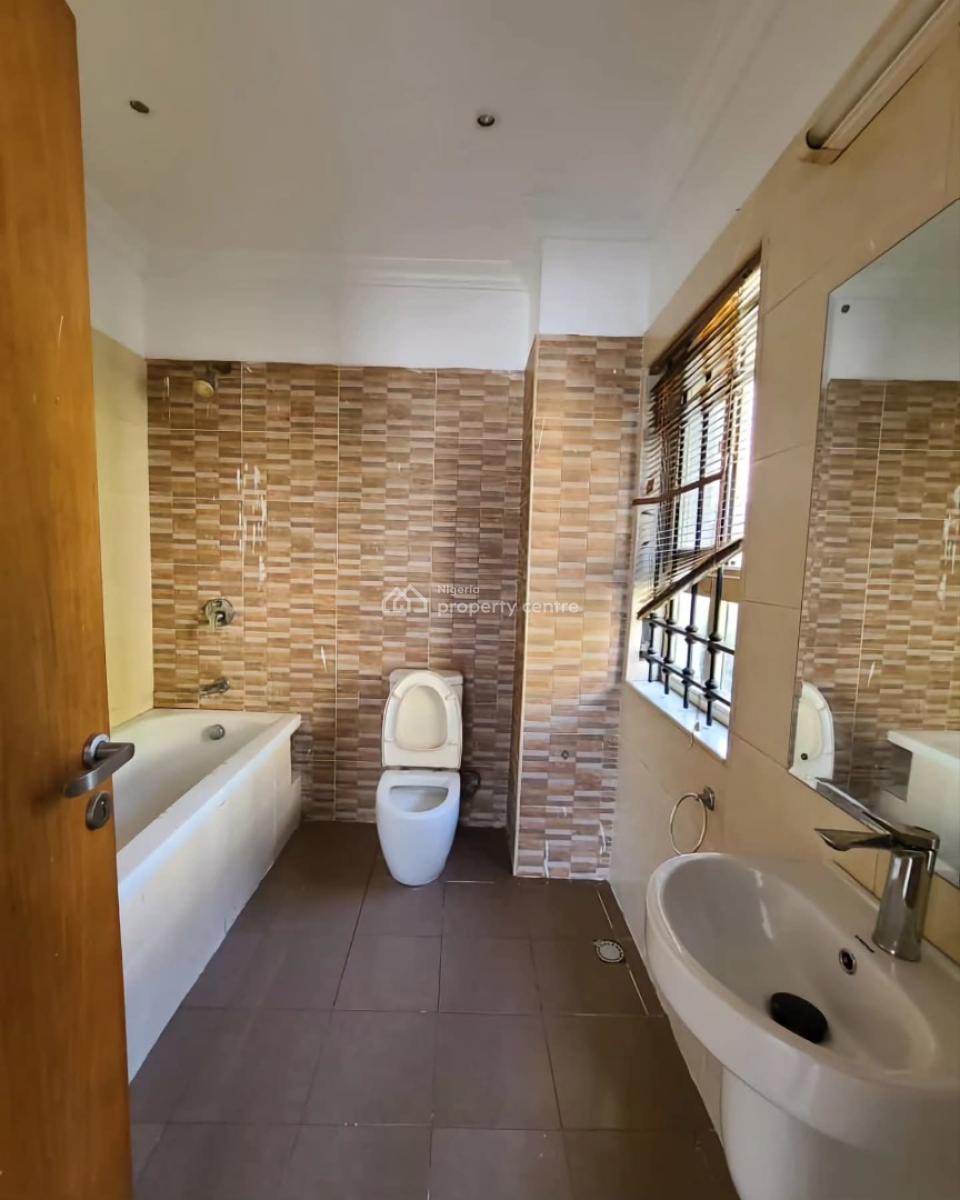 Lovely 2 Bedroom Apartment, Lekki Phase 1, Lekki, Lagos, Flat / Apartment for Rent