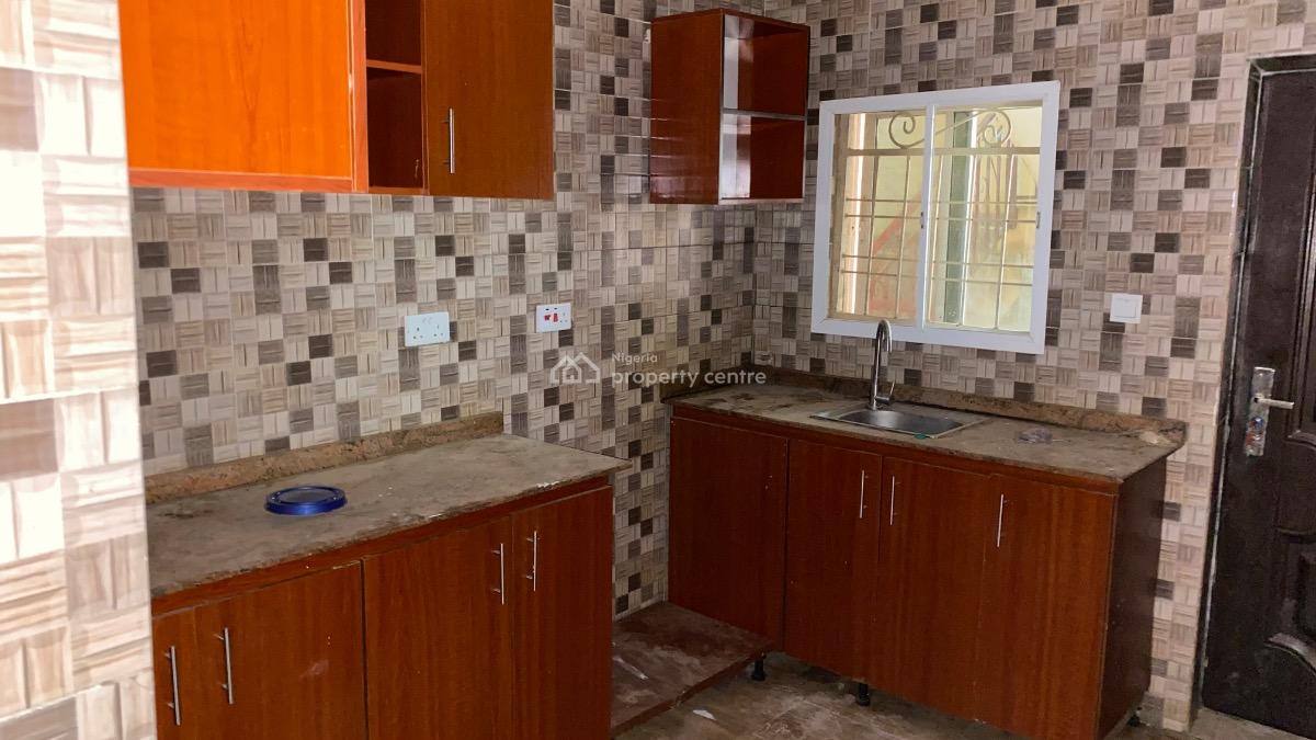 Renovated Three Bedroom Flat, Jahi, Abuja, Flat / Apartment for Rent