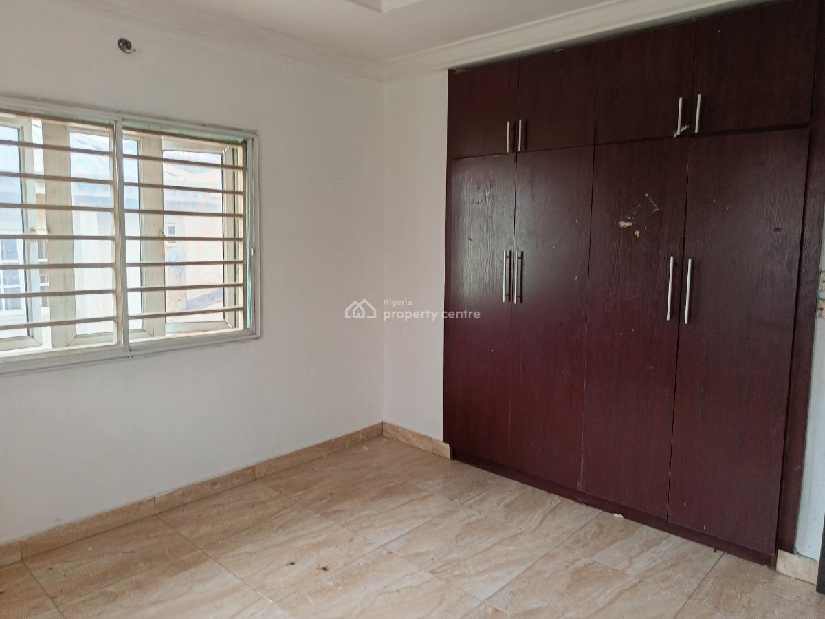 4 Bedrooms Semi Detached Duplex with Bq, Magodo Brooks, Magodo, Lagos, Semi-detached Duplex for Rent