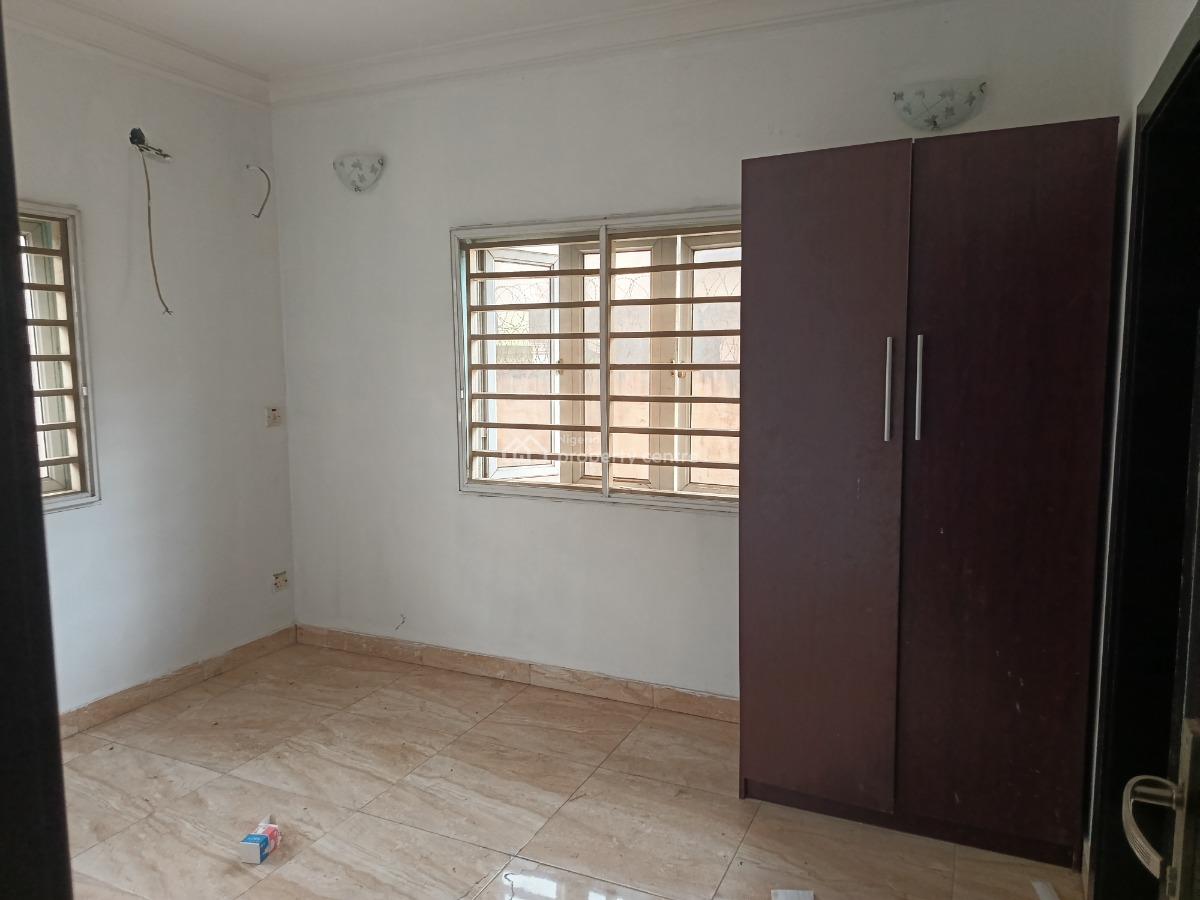 4 Bedrooms Semi Detached Duplex with Bq, Magodo Brooks, Magodo, Lagos, Semi-detached Duplex for Rent