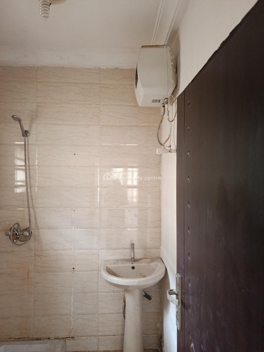 4 Bedrooms Semi Detached Duplex with Bq, Magodo Brooks, Magodo, Lagos, Semi-detached Duplex for Rent