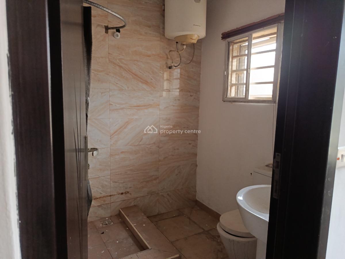 4 Bedrooms Semi Detached Duplex with Bq, Magodo Brooks, Magodo, Lagos, Semi-detached Duplex for Rent