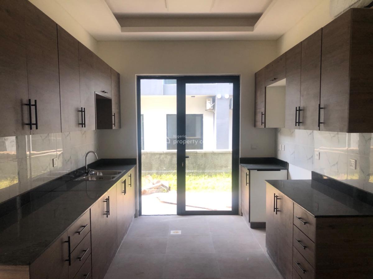 Luxury 4 Bedroom Semi Detached House with Excellent Finishes, Maiyegun Beach Estate, Lekki, Lagos, Semi-detached Duplex for Rent