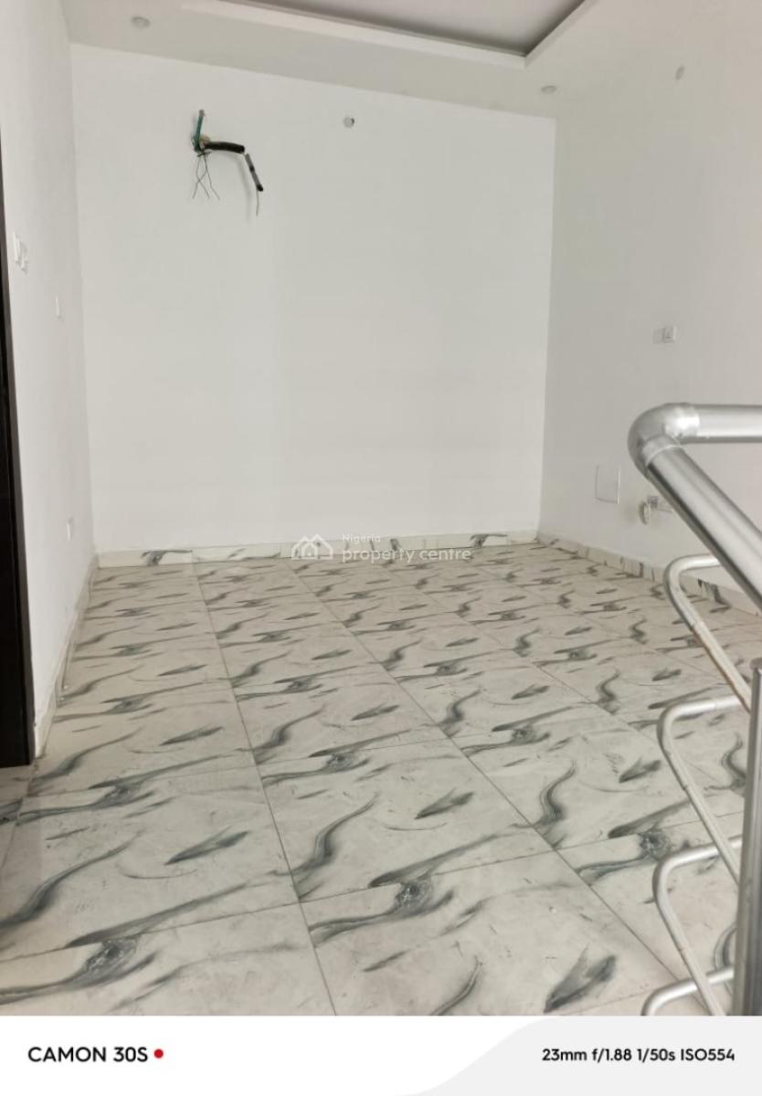 Super Location with Governors Consent, Orchid Road, 2nd Toll Gate, Lekki, Lagos, Terraced Duplex for Sale