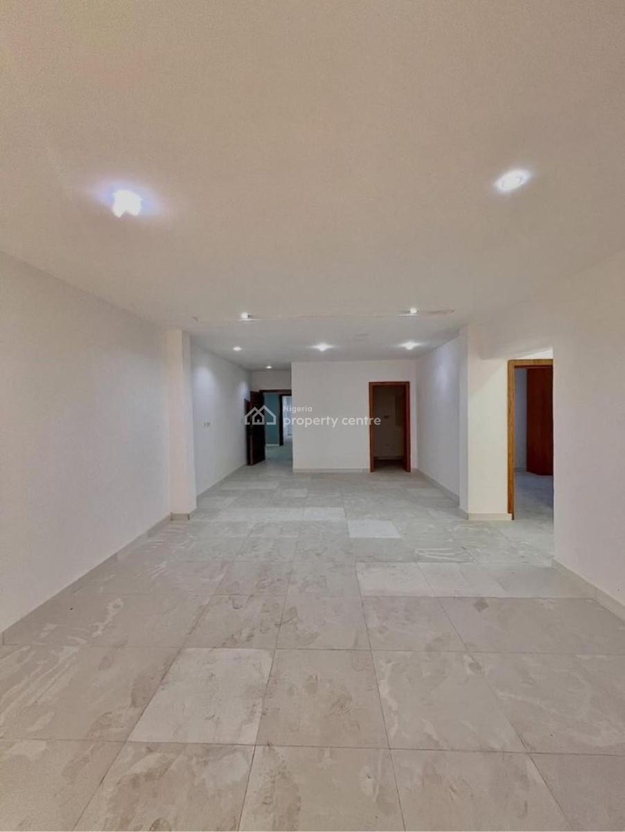 Luxury 2 Bedroom Apartment, Lekki Phase 1, Lekki, Lagos, Block of Flats for Sale