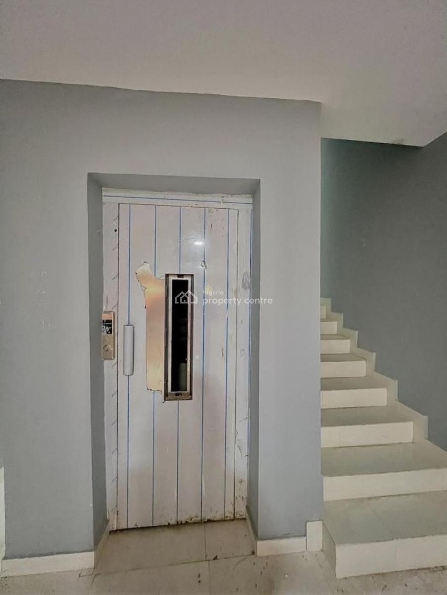 Luxury 2 Bedroom Apartment, Lekki Phase 1, Lekki, Lagos, Block of Flats for Sale