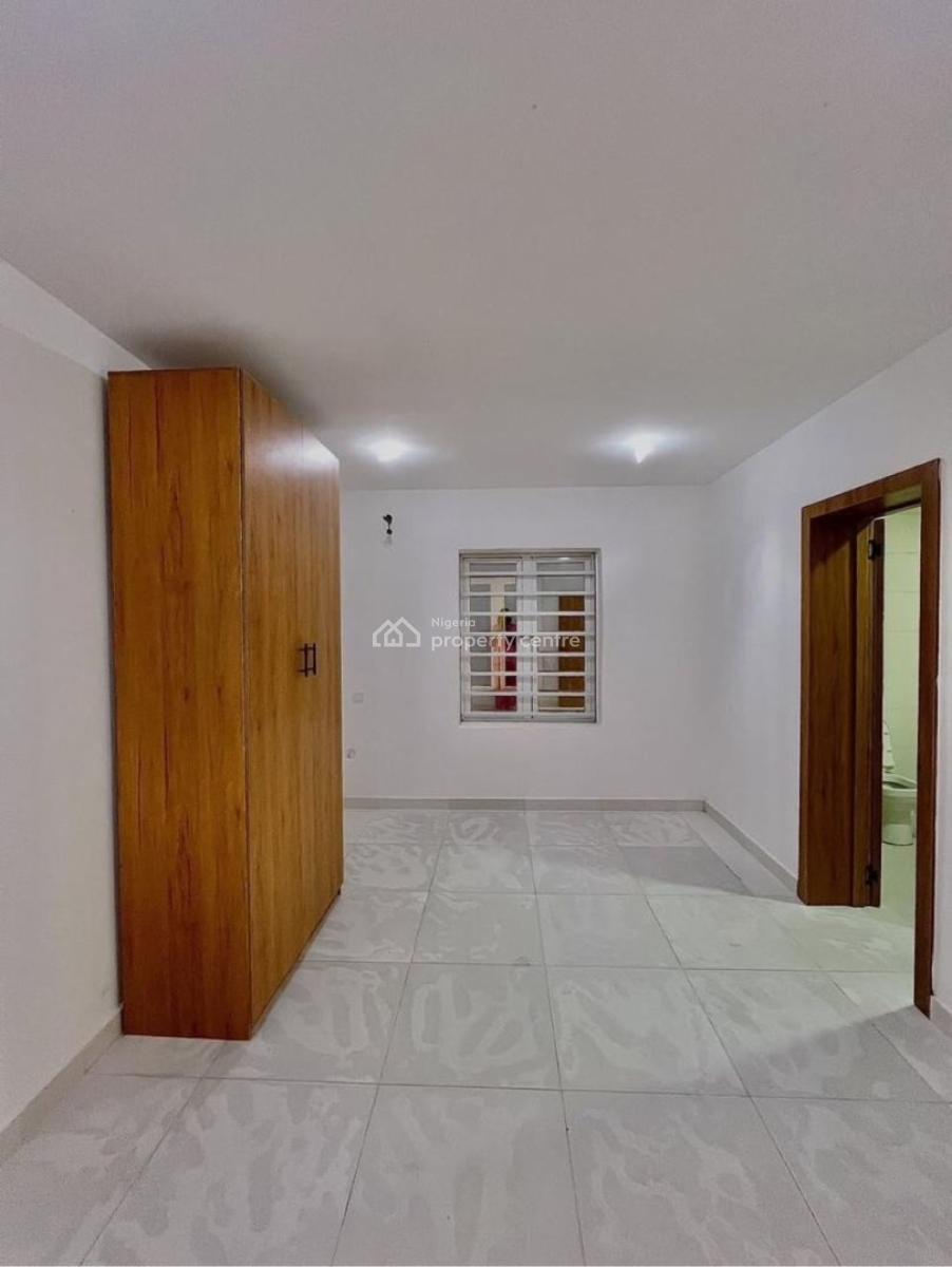 Luxury 2 Bedroom Apartment, Lekki Phase 1, Lekki, Lagos, Block of Flats for Sale