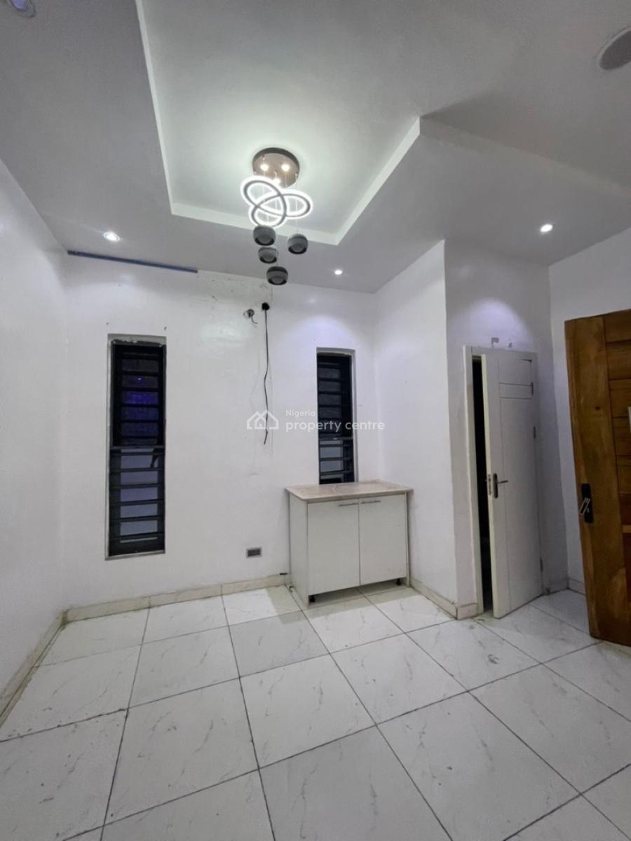 Spacious Studio Apartment with a Private Kitchen, Lekki County Estate, Lekki, Lagos, Self Contain (single Rooms) for Rent