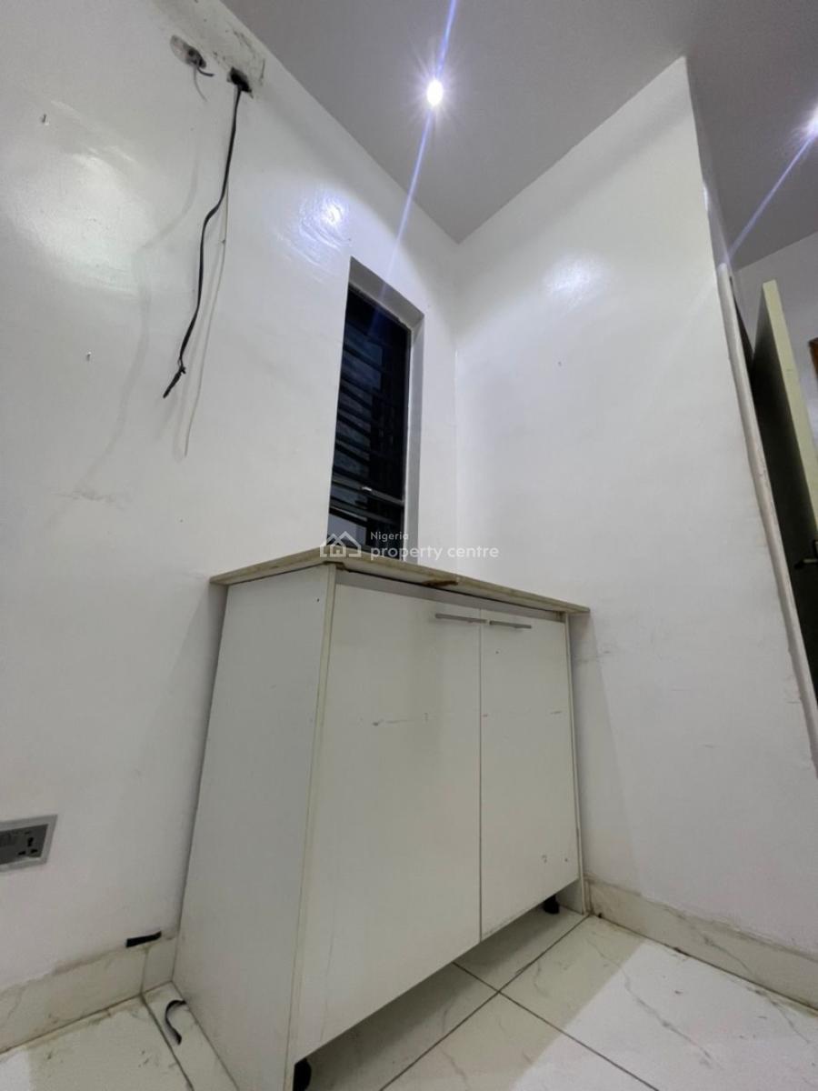 Spacious Studio Apartment with a Private Kitchen, Lekki County Estate, Lekki, Lagos, Self Contain (single Rooms) for Rent