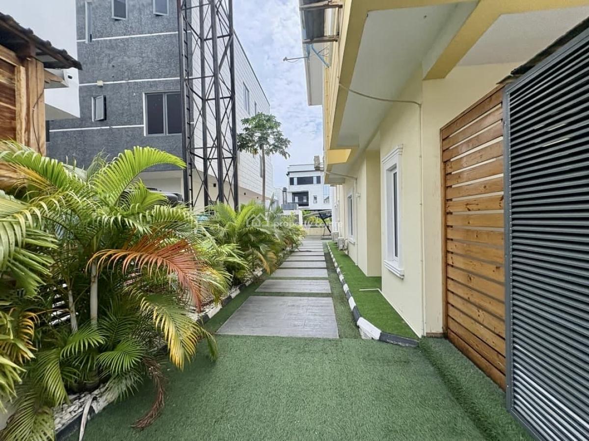 8 Bedroom Fully Detached Smart Mansion  Pool, Cctv and Premium Finish, Osapa, Lekki, Lagos, Detached Duplex for Sale