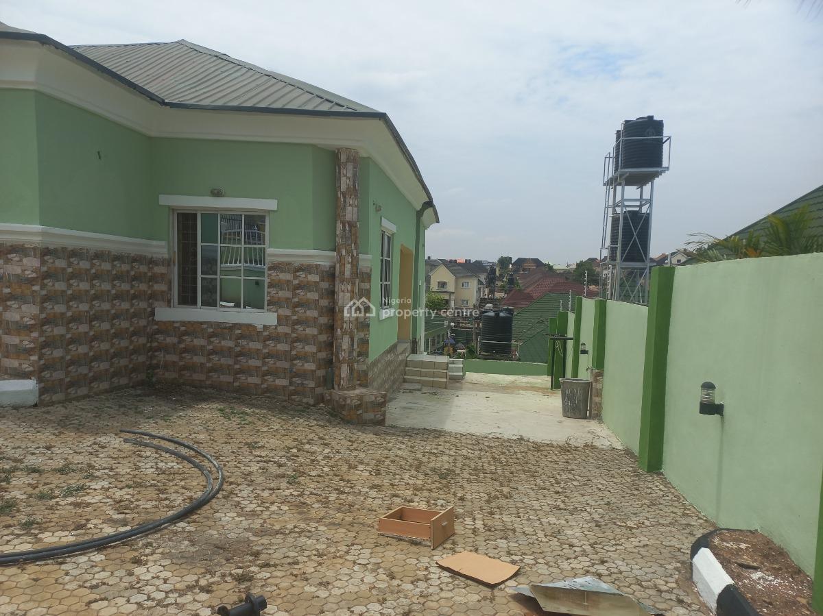 Spacious 3 Bedroom Bungalow in Redeemer Estate, Redeemer Estate, Lugbe District, Abuja, Detached Bungalow for Sale