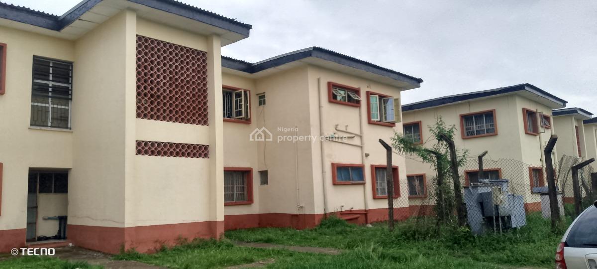 2 Bedroom Apartment, Satellite Town, Ojo, Lagos, Flat / Apartment for Sale