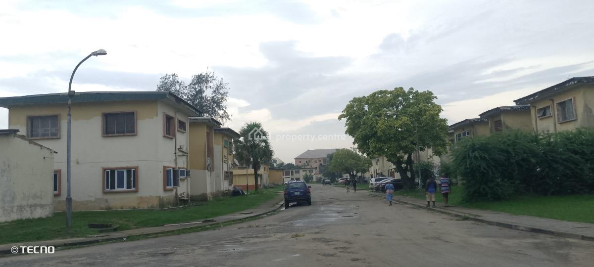 2 Bedroom Apartment, Satellite Town, Ojo, Lagos, Flat / Apartment for Sale
