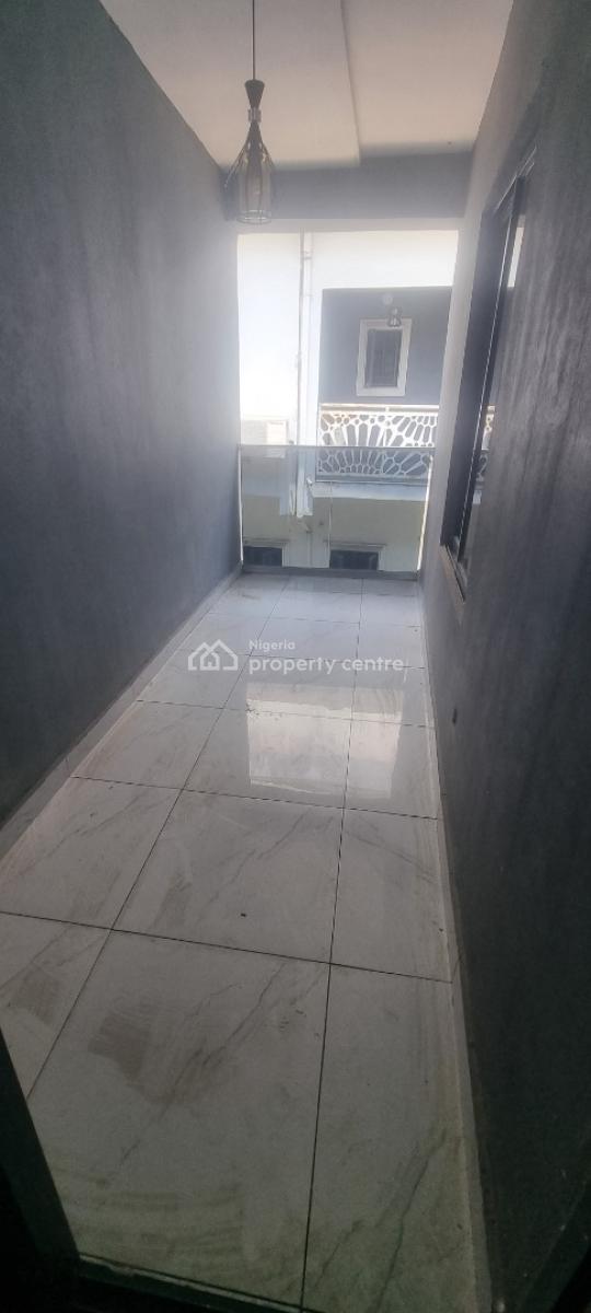 Well Maintained Fully Serviced 3 Bedroom Terraced, Pennek The Estate Abraham Ogombo Road, Ajah, Lagos, Terraced Duplex for Rent