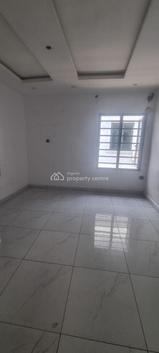 Well Maintained Fully Serviced 3 Bedroom Terraced, Pennek The Estate Abraham Ogombo Road, Ajah, Lagos, Terraced Duplex for Rent