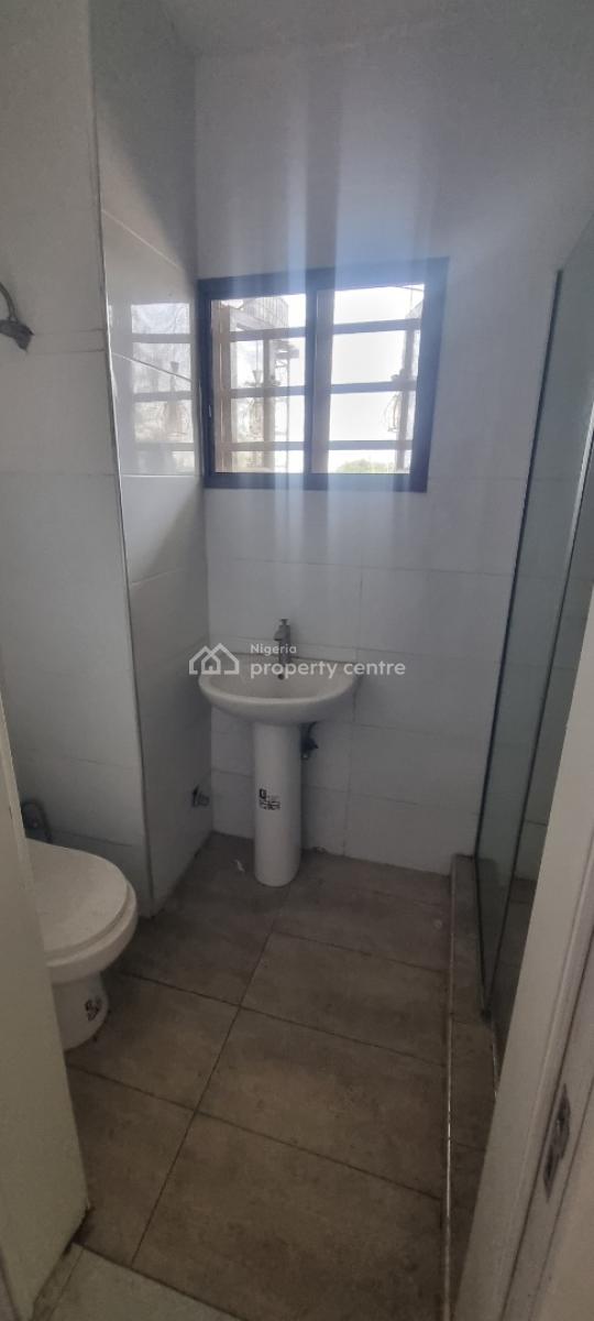 Well Maintained Fully Serviced 3 Bedroom Terraced, Pennek The Estate Abraham Ogombo Road, Ajah, Lagos, Terraced Duplex for Rent