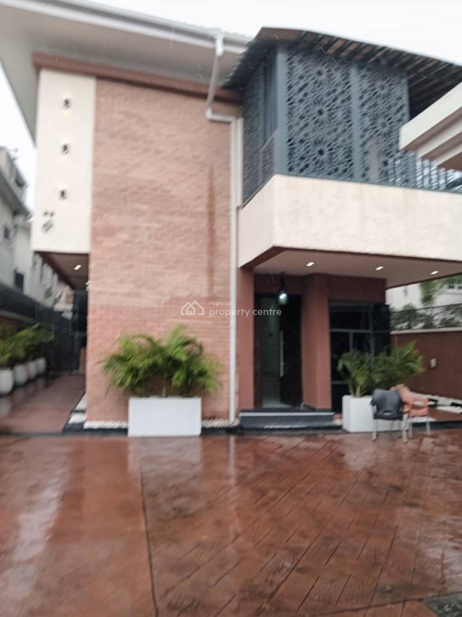5 Bedrooms Fully-detached  Duplex with Bq and Swimming Pool in Self Contain, Off Admiralty Way, Lekki Phase 1, Lekki, Lagos, Detached Duplex for Sale