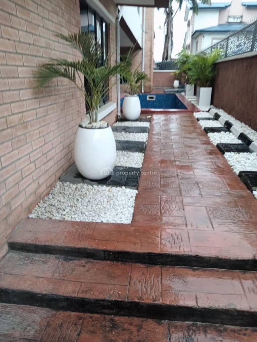 5 Bedrooms Fully-detached  Duplex with Bq and Swimming Pool in Self Contain, Off Admiralty Way, Lekki Phase 1, Lekki, Lagos, Detached Duplex for Sale