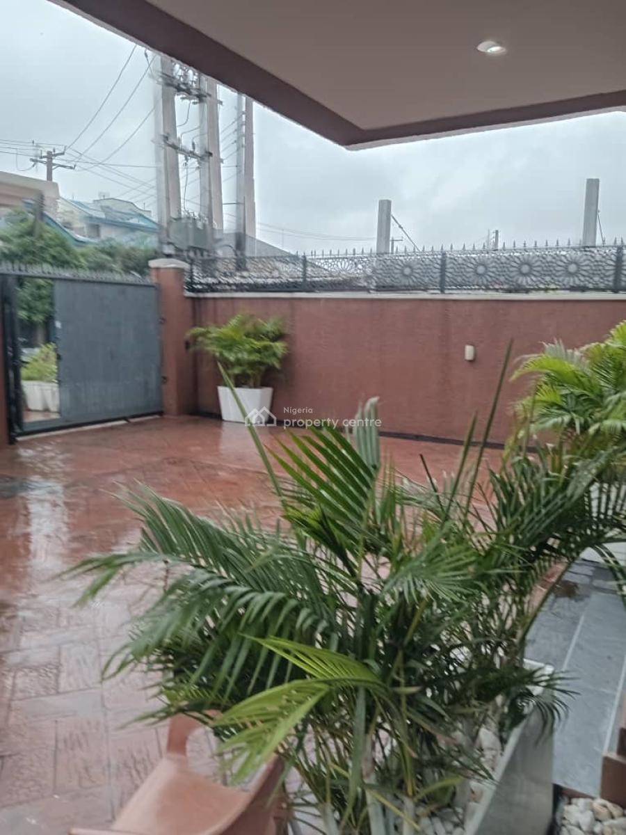 5 Bedrooms Fully-detached  Duplex with Bq and Swimming Pool in Self Contain, Off Admiralty Way, Lekki Phase 1, Lekki, Lagos, Detached Duplex for Sale