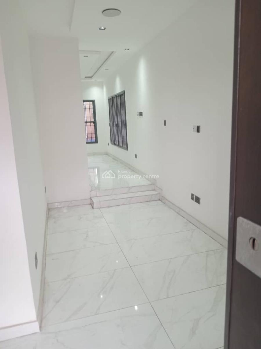 5 Bedrooms Fully-detached  Duplex with Bq and Swimming Pool in Self Contain, Off Admiralty Way, Lekki Phase 1, Lekki, Lagos, Detached Duplex for Sale
