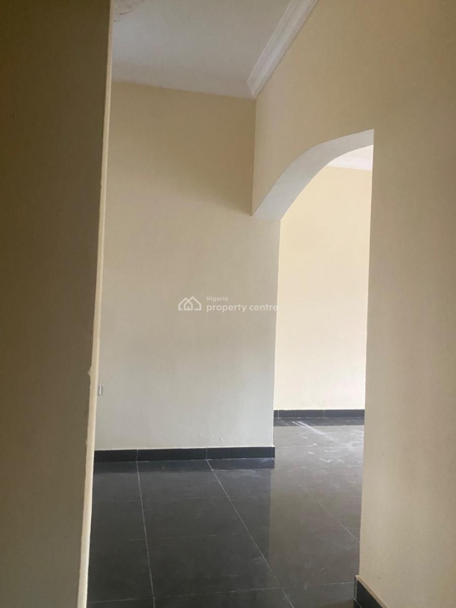 Specious 2 Bedrooms Apartment on Ground Floor, Gbangbala Street, Ikate, Lekki, Lagos, Flat / Apartment for Rent