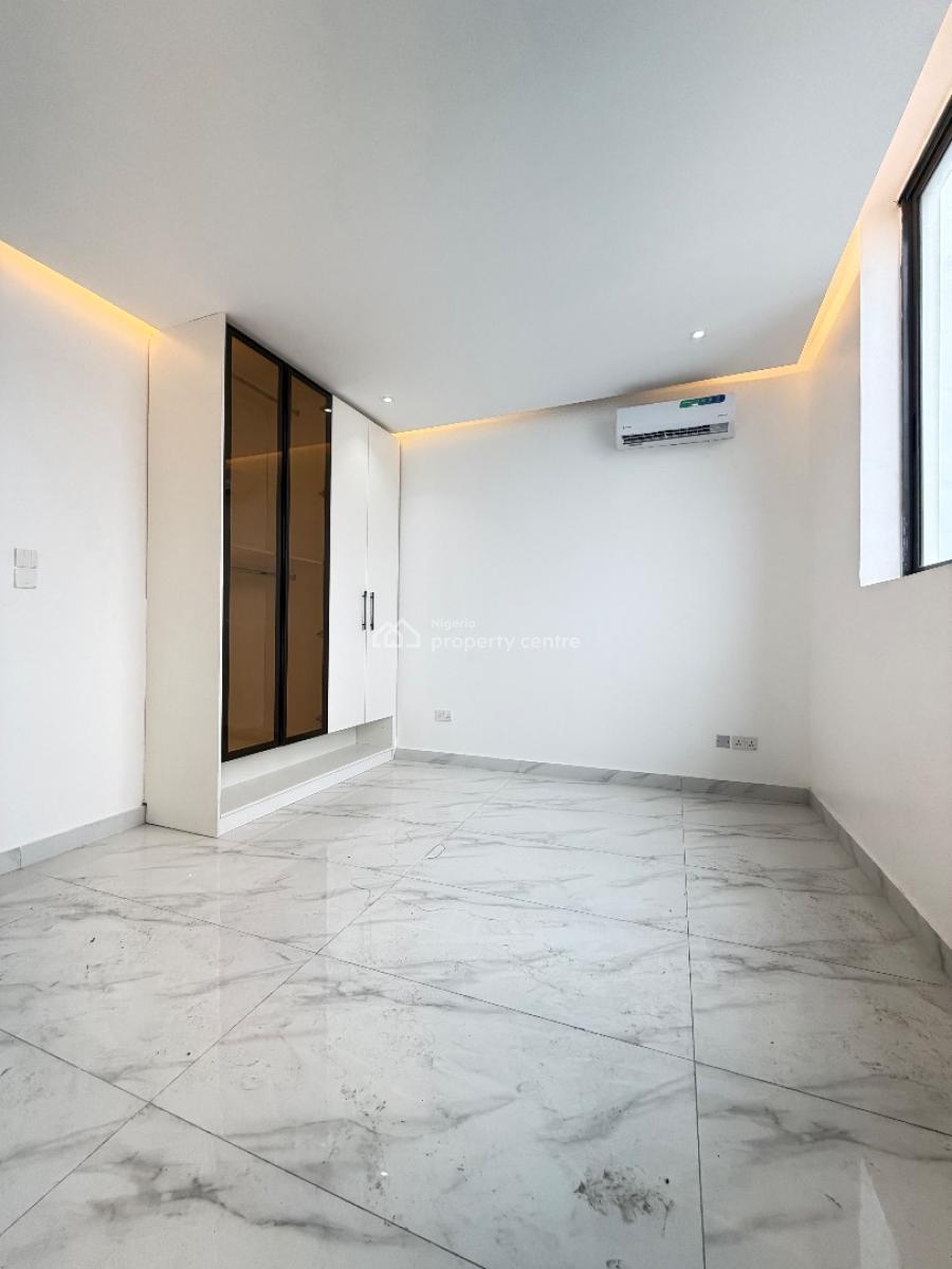 Luxury 2 Bedroom Apartment, Lekki Phase 1, Lekki, Lagos, Flat / Apartment for Sale