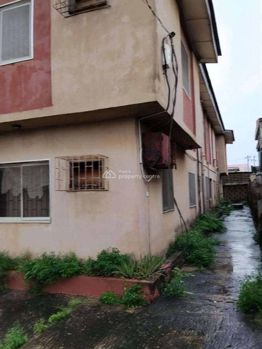 5 Bedroom & 2 Units of 2 Bedroom, Ikotun-egbe Agodo, Alimosho, Lagos, Block of Flats for Sale