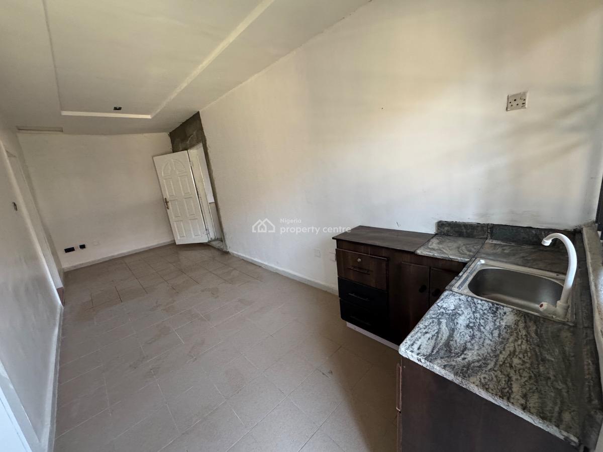 Mini 2 Bedroom Apartment, Off Admiralty Way., Lekki Phase 1, Lekki, Lagos, Flat / Apartment for Rent