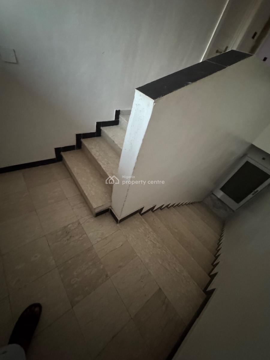 Mini 2 Bedroom Apartment, Off Admiralty Way., Lekki Phase 1, Lekki, Lagos, Flat / Apartment for Rent