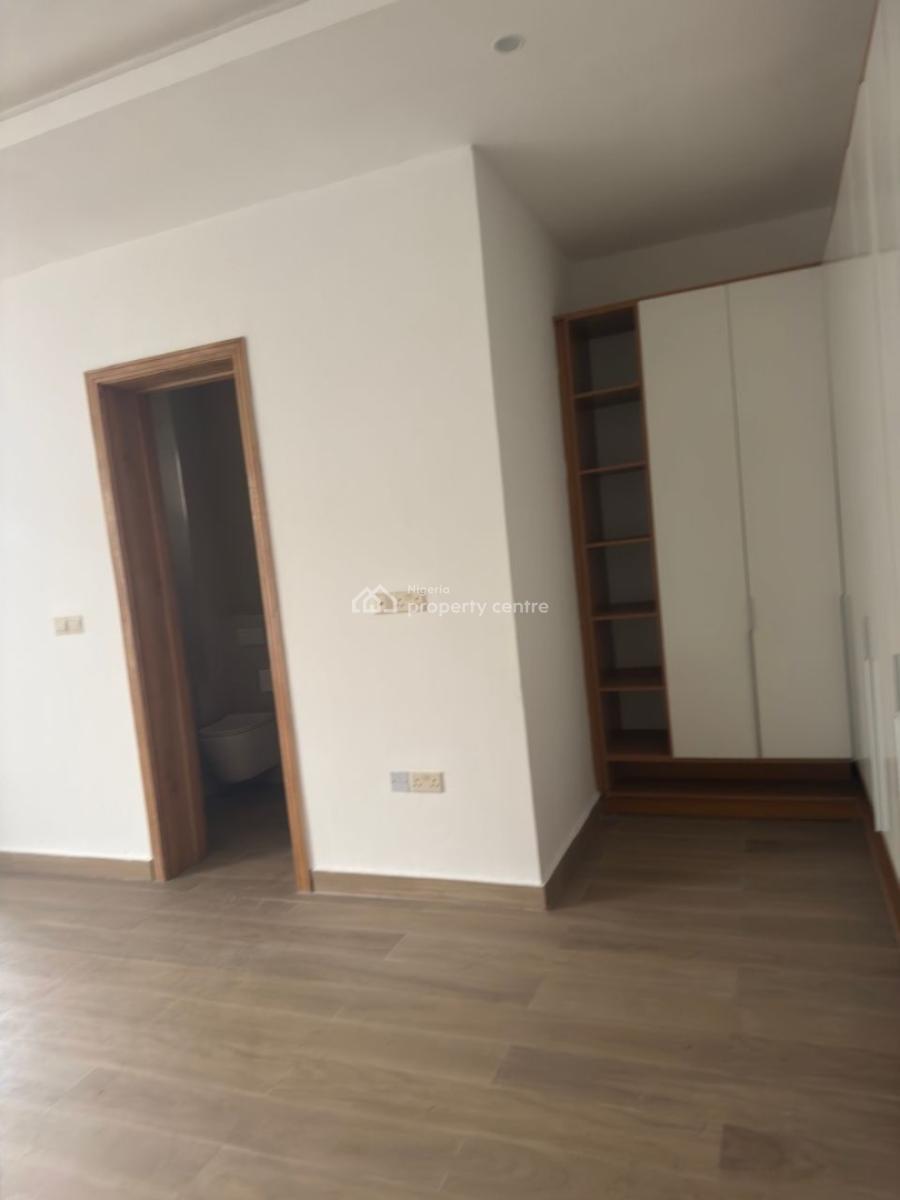 Spacious 3 Bedroom Apartment with Bq, Off Lawrence Road, Ikoyi, Lagos, Flat / Apartment for Rent