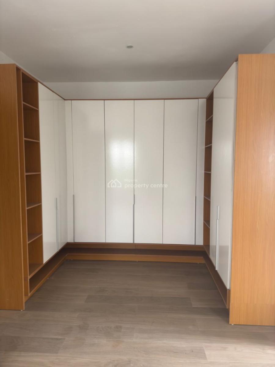 Spacious 3 Bedroom Apartment with Bq, Off Lawrence Road, Ikoyi, Lagos, Flat / Apartment for Rent