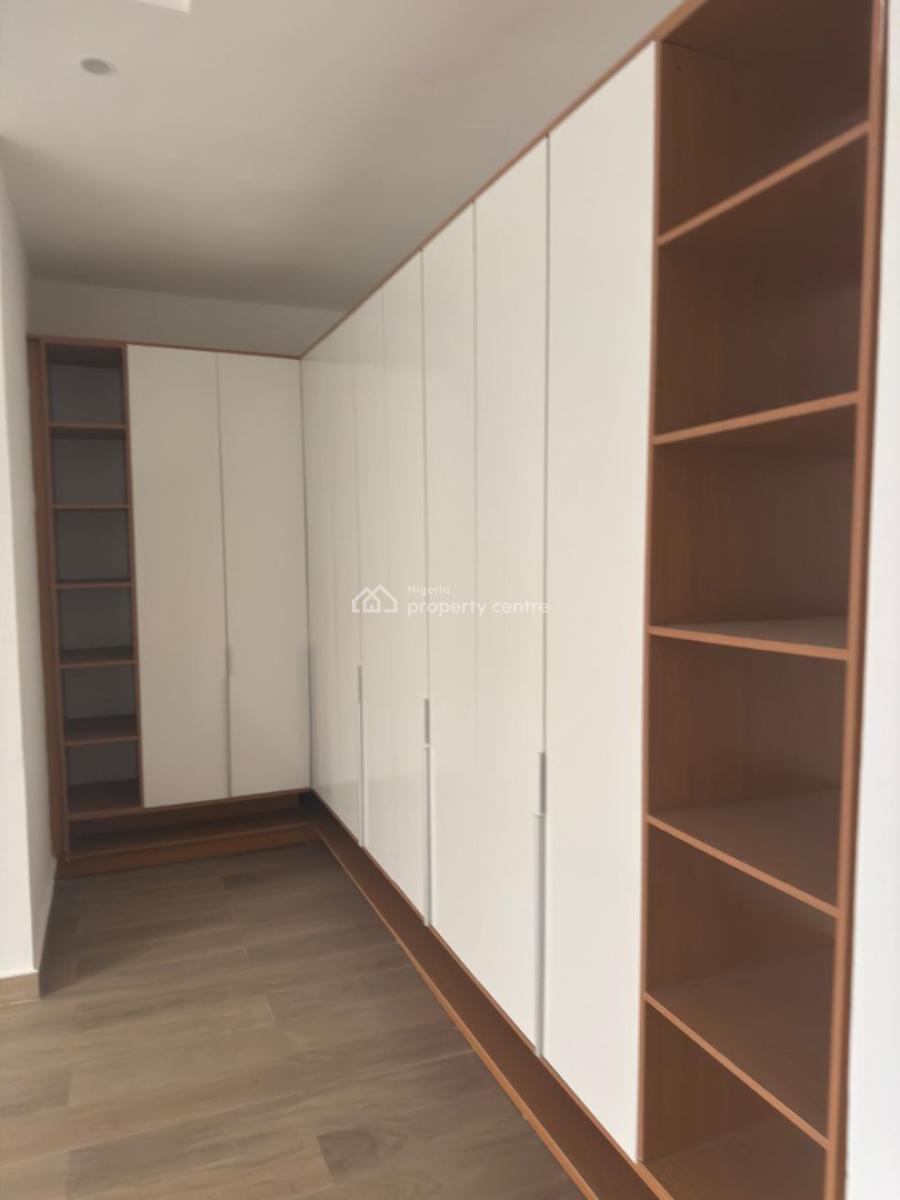 Spacious 3 Bedroom Apartment with Bq, Off Lawrence Road, Ikoyi, Lagos, Flat / Apartment for Rent