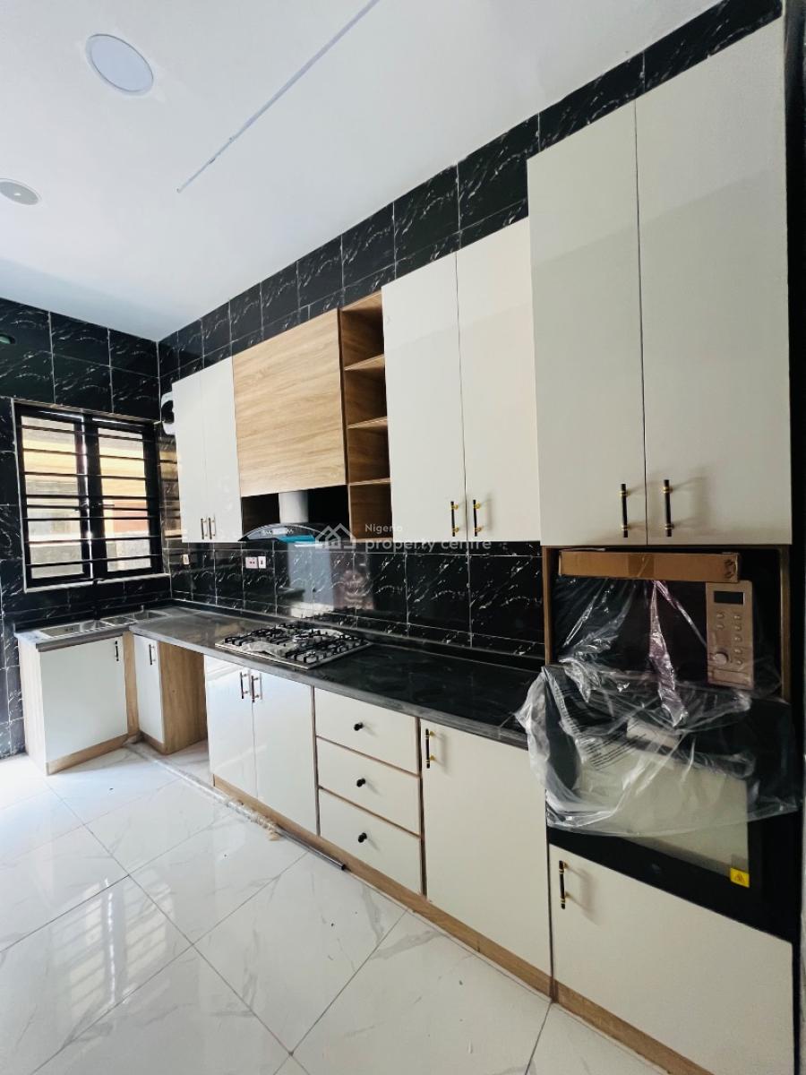 4 Bedroom, Ikota, Lekki, Lagos, Terraced Duplex for Rent