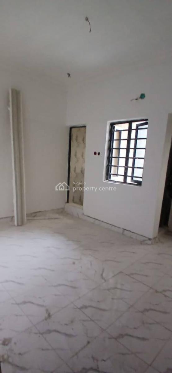 Newly Built Studio Apartment, Finbars Road, Akoka, Yaba, Lagos, Self Contain (single Rooms) for Rent