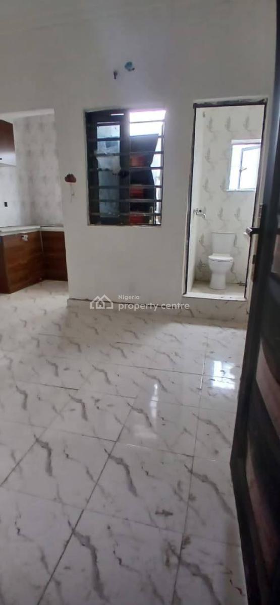 Newly Built Studio Apartment, Finbars Road, Akoka, Yaba, Lagos, Self Contain (single Rooms) for Rent