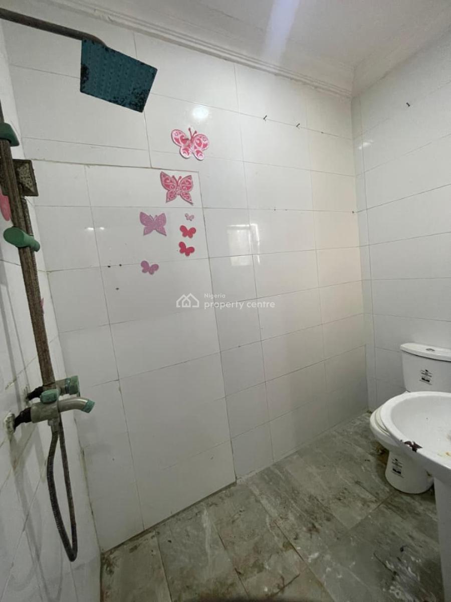 Massive and Spacious Studio Apartment, Lekki Phase 1, Lekki, Lagos, Self Contain (single Rooms) for Rent