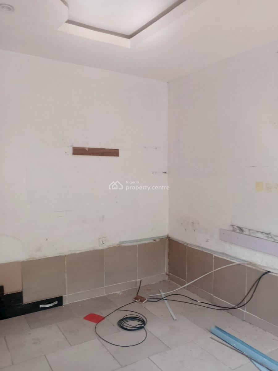 a Fairly Used Miniflat Available in a Good Area, Alagomeji, Yaba, Lagos, Mini Flat (room and Parlour) for Rent