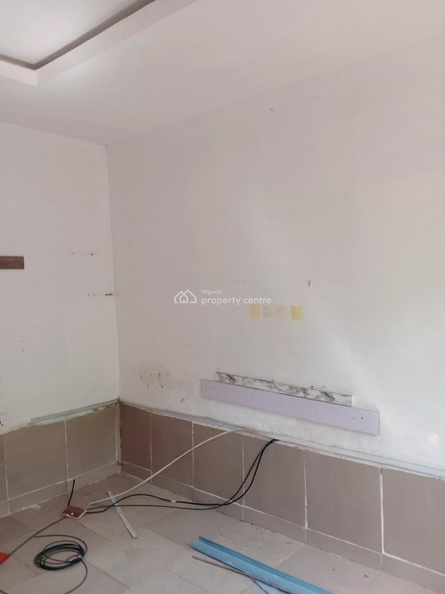 a Fairly Used Miniflat Available in a Good Area, Alagomeji, Yaba, Lagos, Mini Flat (room and Parlour) for Rent