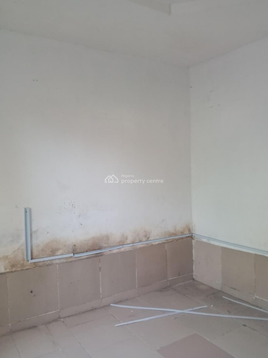 a Fairly Used Miniflat Available in a Good Area, Alagomeji, Yaba, Lagos, Mini Flat (room and Parlour) for Rent