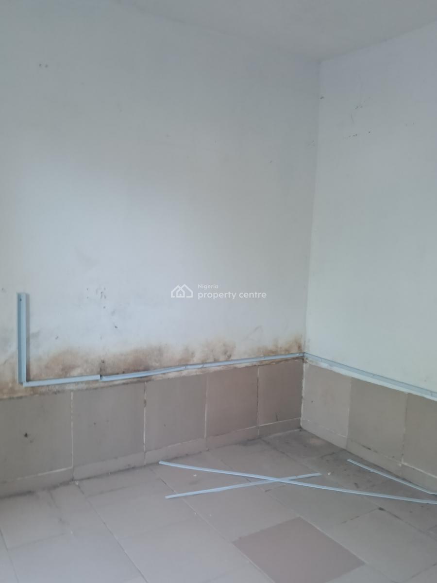 a Fairly Used Miniflat Available in a Good Area, Alagomeji, Yaba, Lagos, Mini Flat (room and Parlour) for Rent