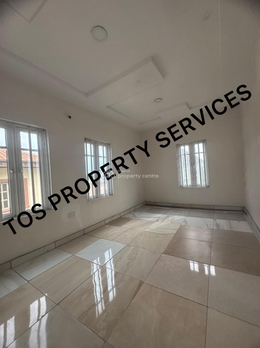5 Bedroom Commercial Property, Off Herbert Macaulay Way, Yaba, Lagos, Office Space for Rent