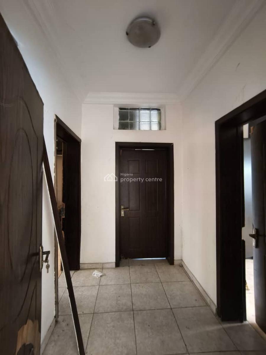 Spacious 3 Bedroom Apartment Plus Bq, Oba Amusa Street, Agungi, Lekki, Lagos, Flat / Apartment for Rent