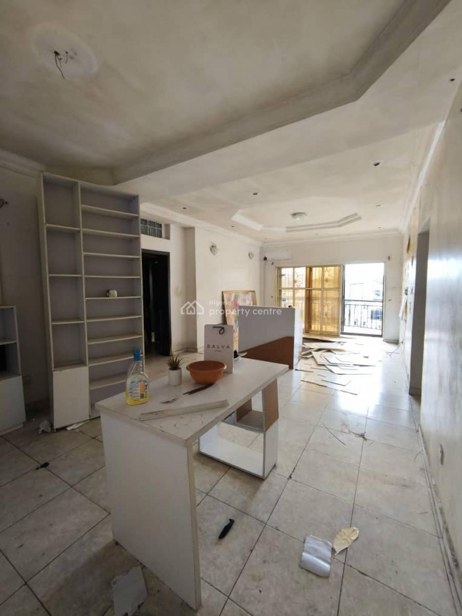 Spacious 3 Bedroom Apartment Plus Bq, Oba Amusa Street, Agungi, Lekki, Lagos, Flat / Apartment for Rent