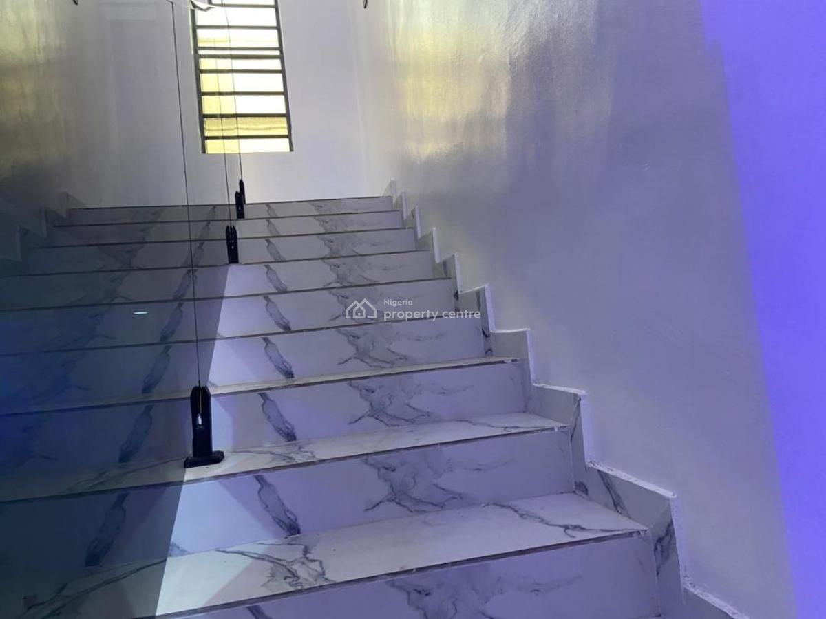 Luxury 4bedroom Duplex Strategically Located  in a Call in Estate, Beach Wood Estate, Bogije, Ibeju Lekki, Lagos, Semi-detached Duplex for Sale